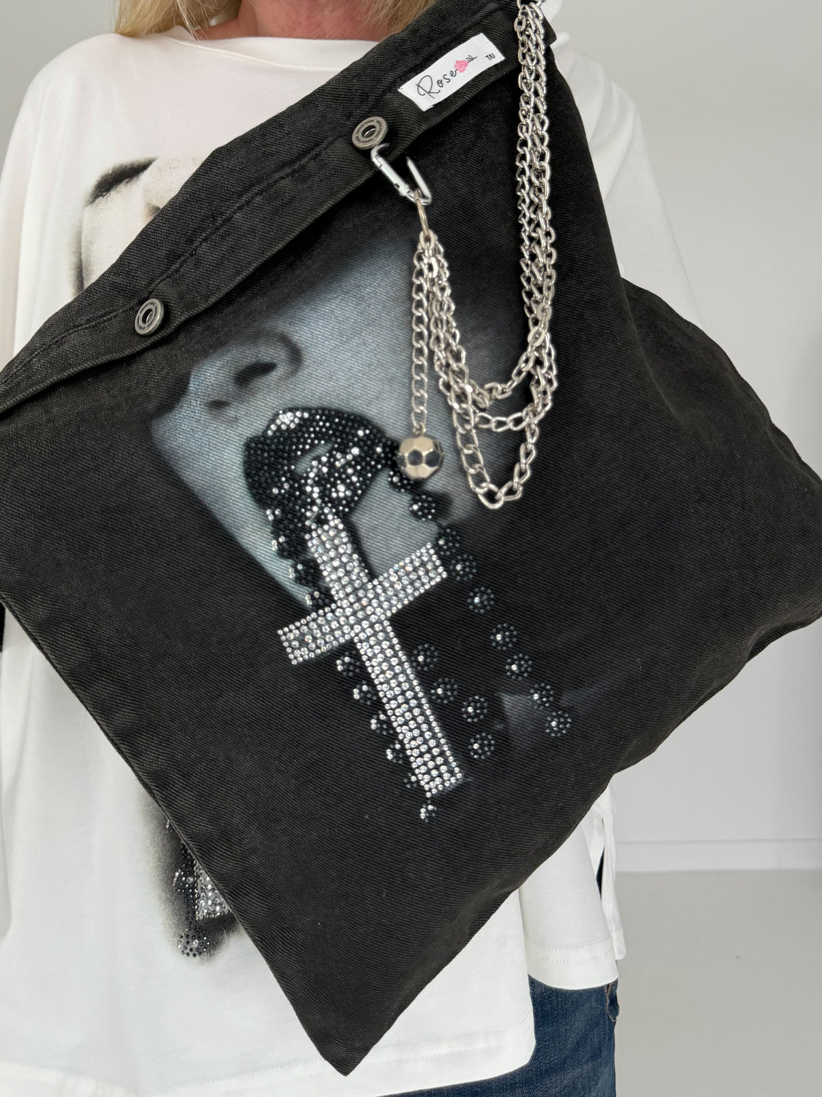 Denim-Bag mit Strassmotiv Woman & Cross - used-black
