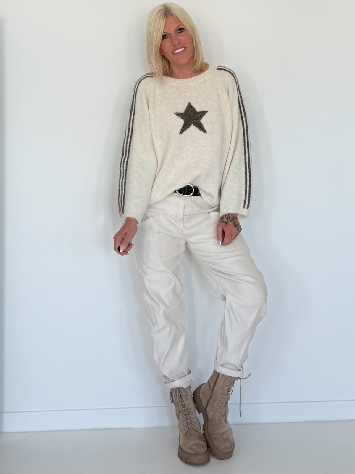 Kuscheliger Pullover mit Sternmotiv - beige-mokka