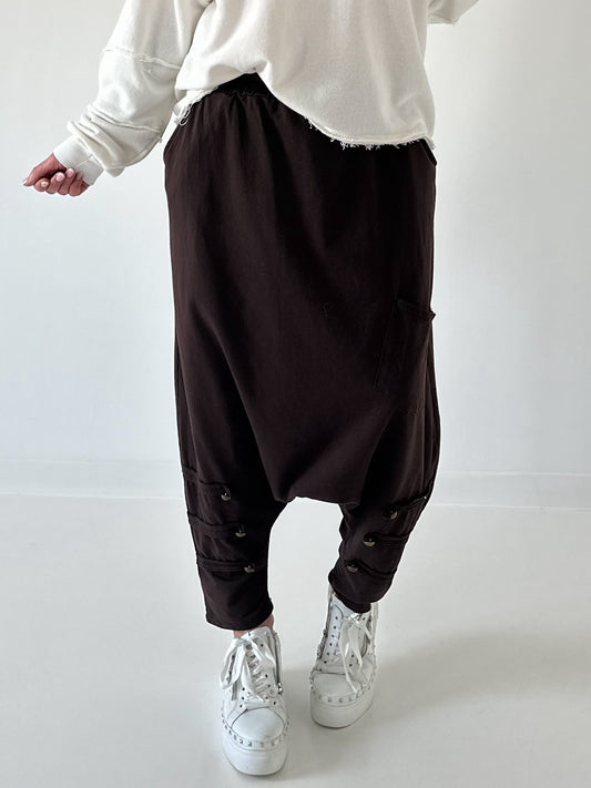 Haremhose mit Knopfdetails - mokka