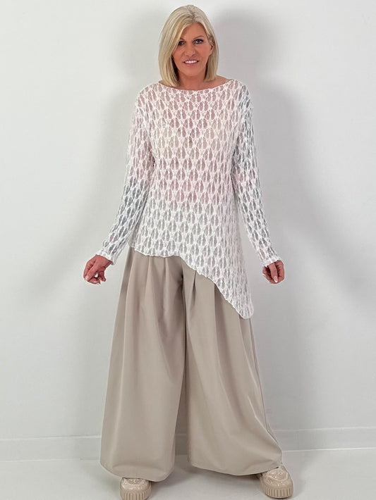 Asymmetrisches Spitzenshirt mit Muster - weiss