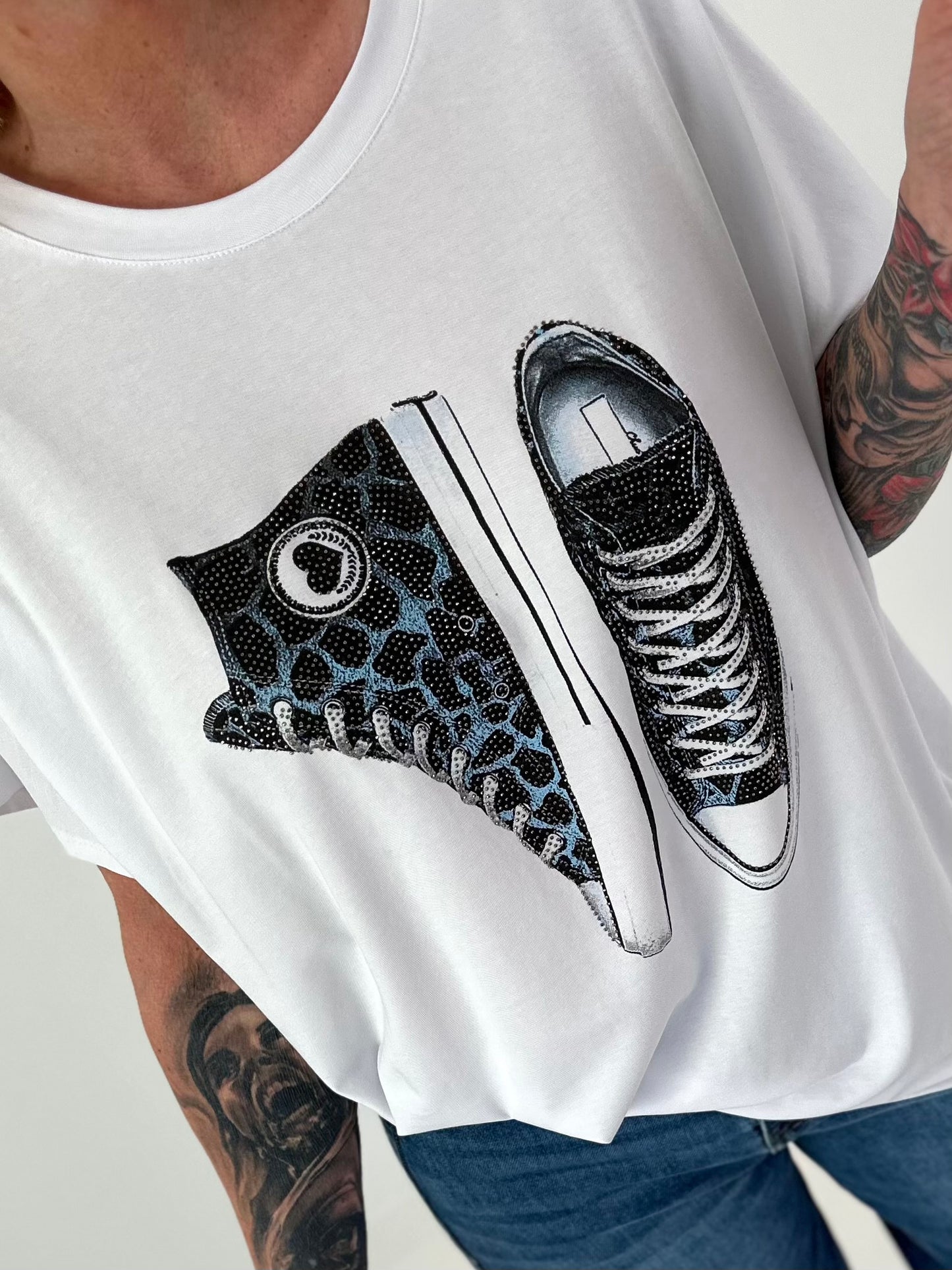 T-Shirt Chucks - weiss-blau