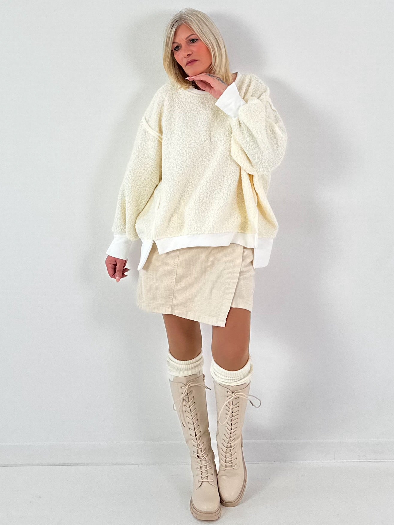 Teddy sweater model "Sweet Bliss" - ecru