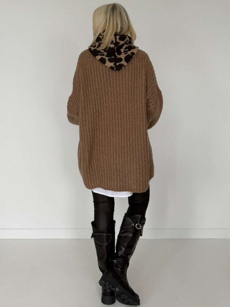 Ribbed knit sweater - caramel