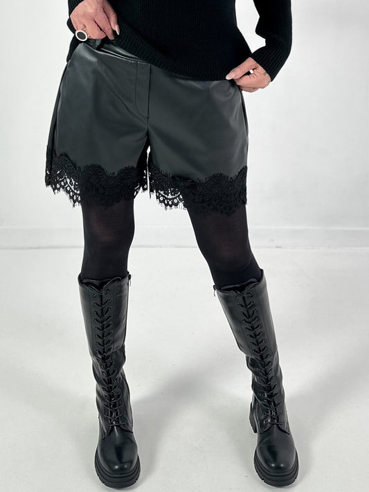 Leather-look shorts, model "Velvet Vice" - black