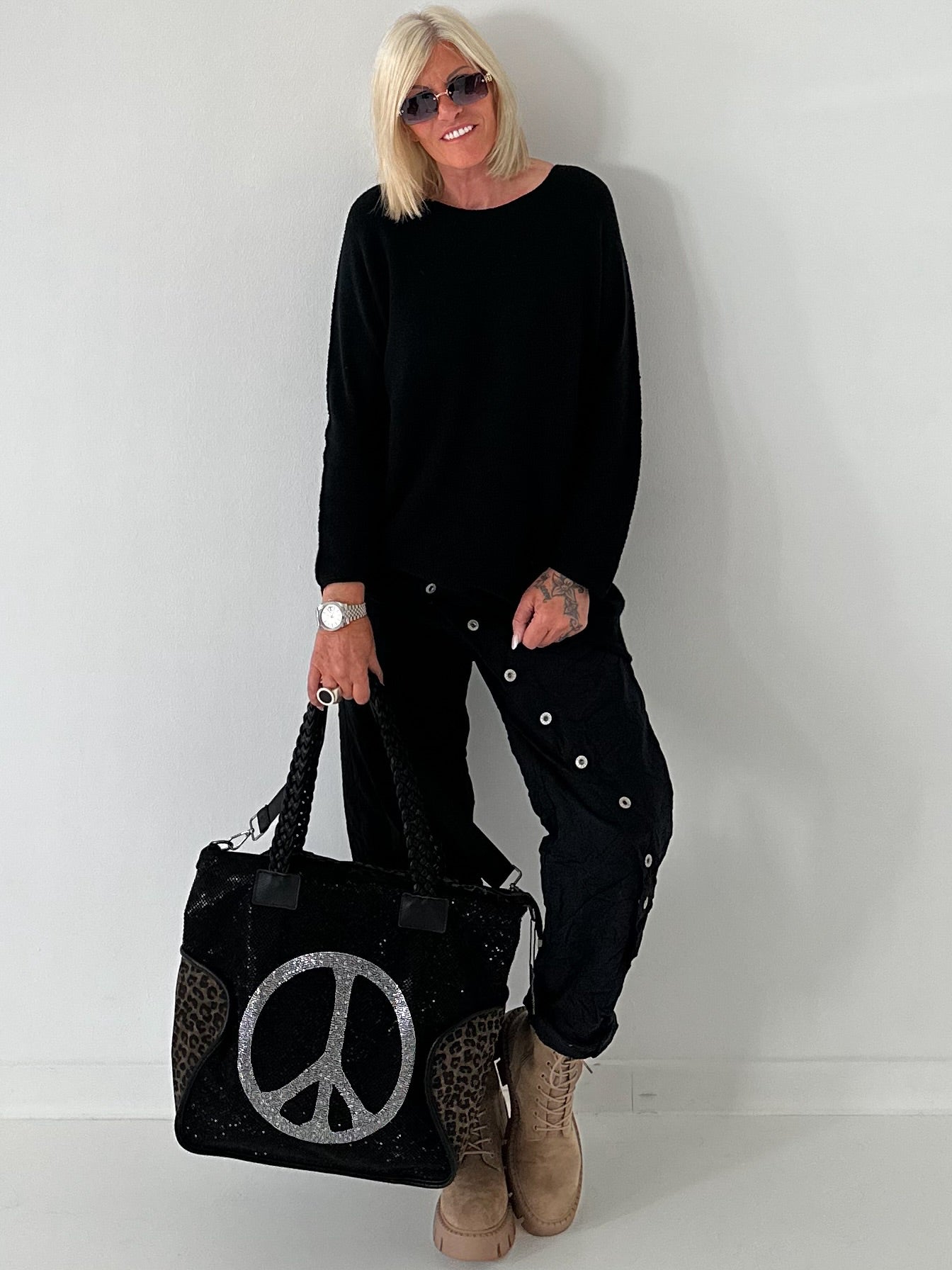 Soft Oversized Basic Pullover - Black