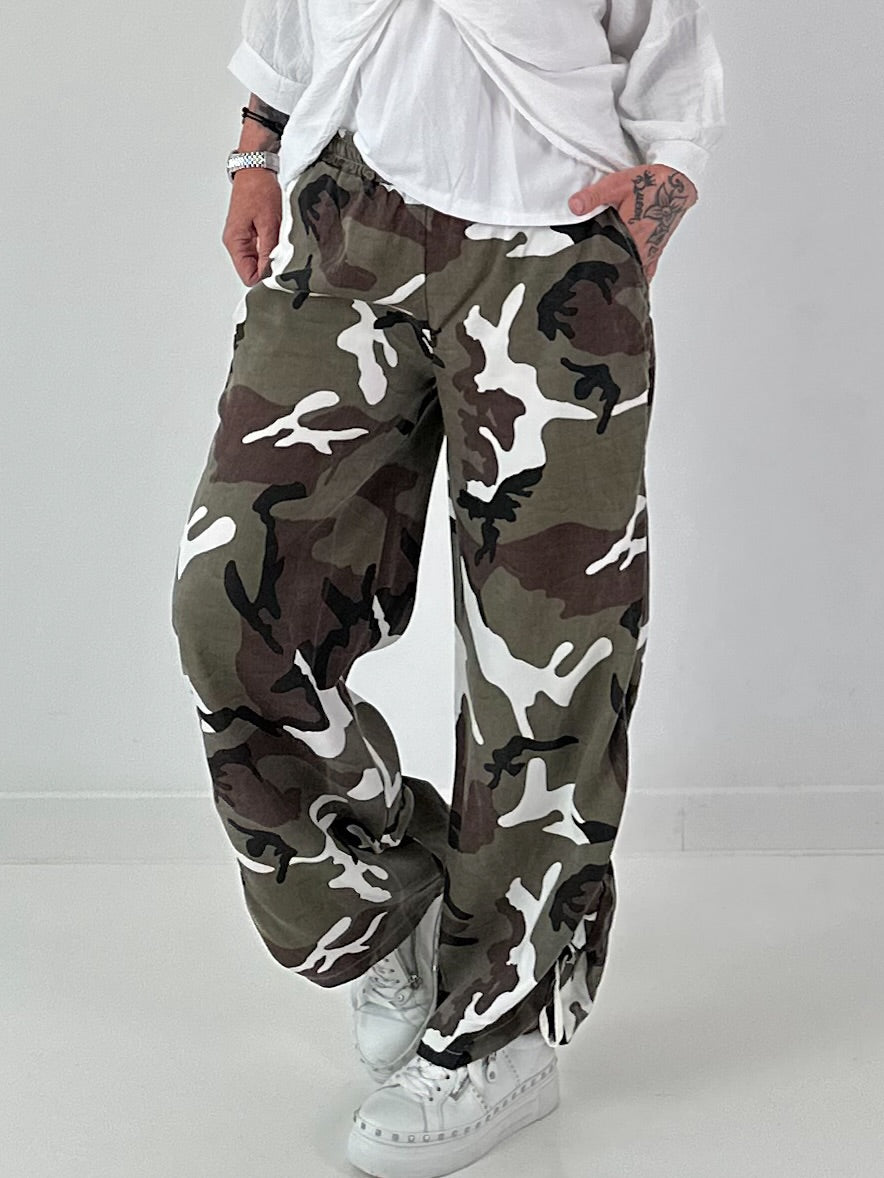 Balloon Linen Trousers with Fringe Details - taupe