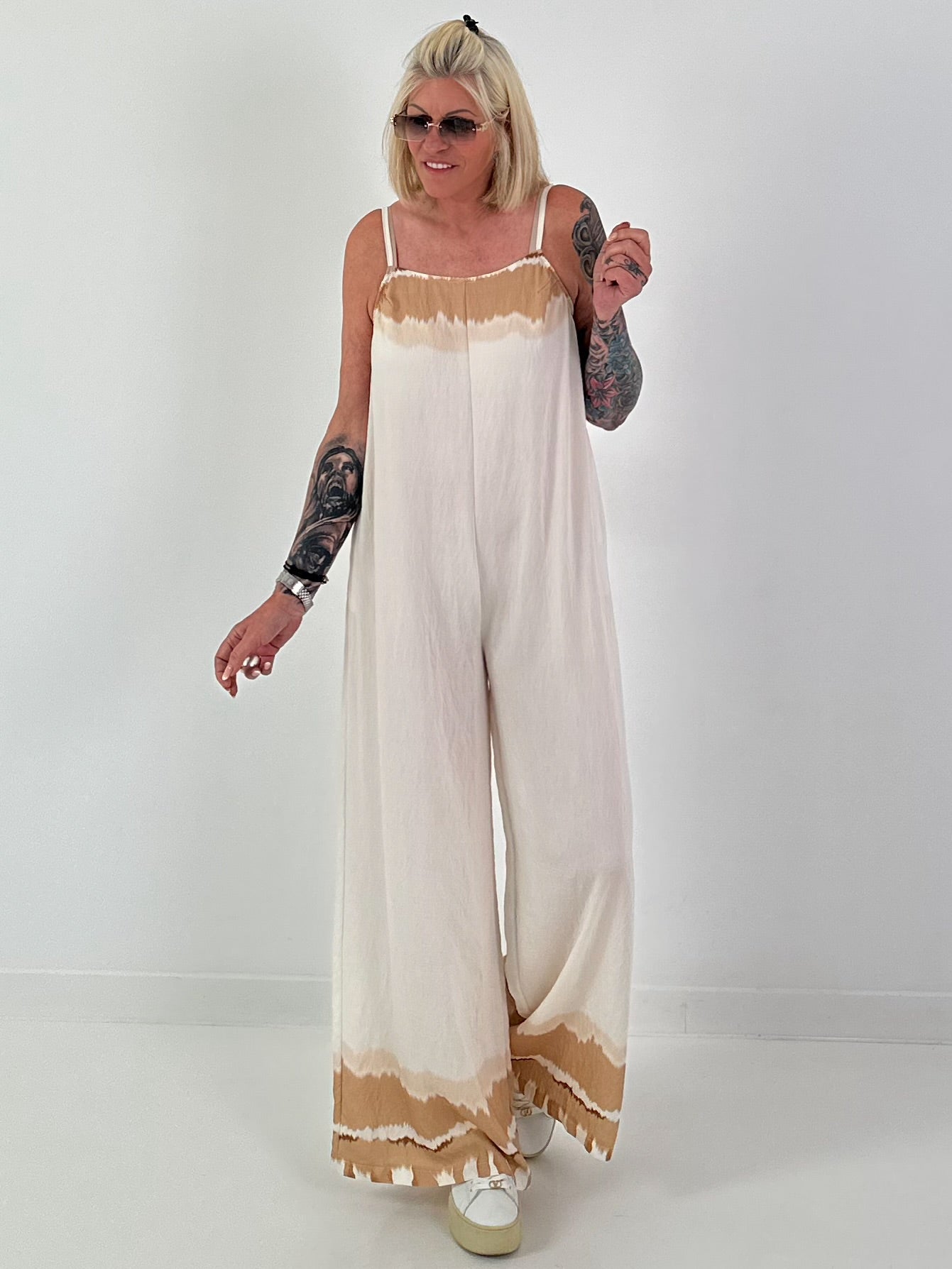 Jumpsuit mit schmalen Trägern - creme