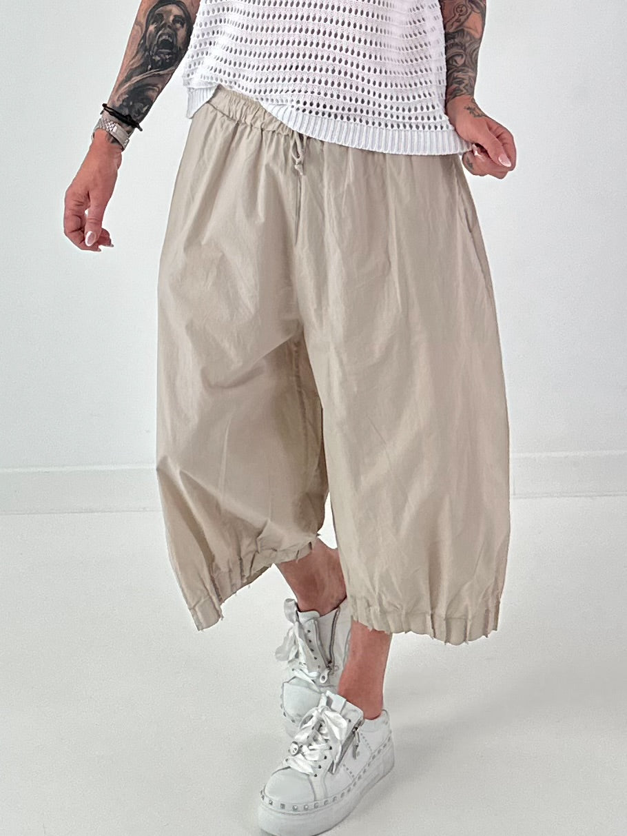 Ballon Hose mit raffiniertem Beinabschluss -beige