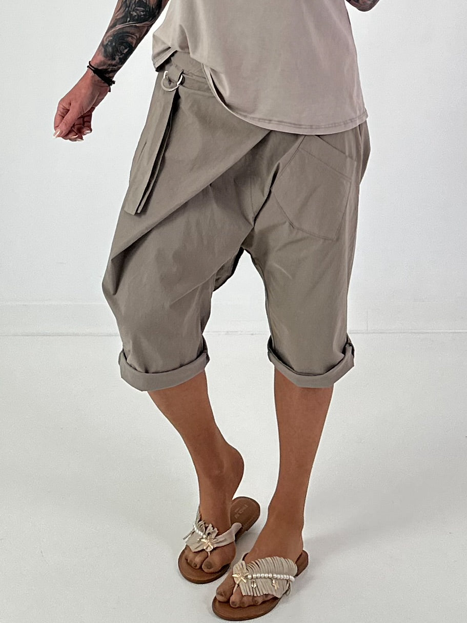 Short Baggy with Overlay - Taupe