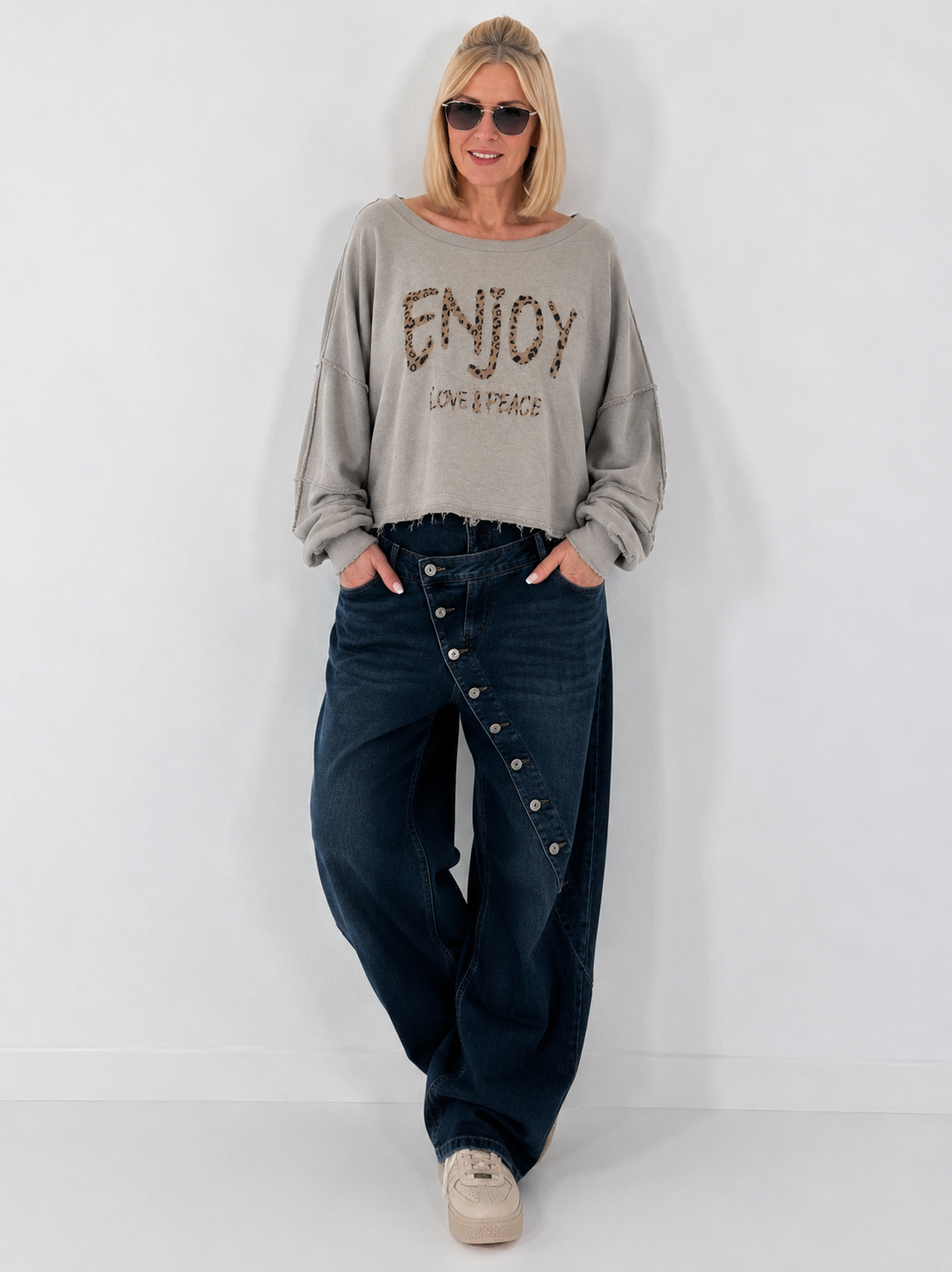 Sweater mit Linksnähten und Print - taupe