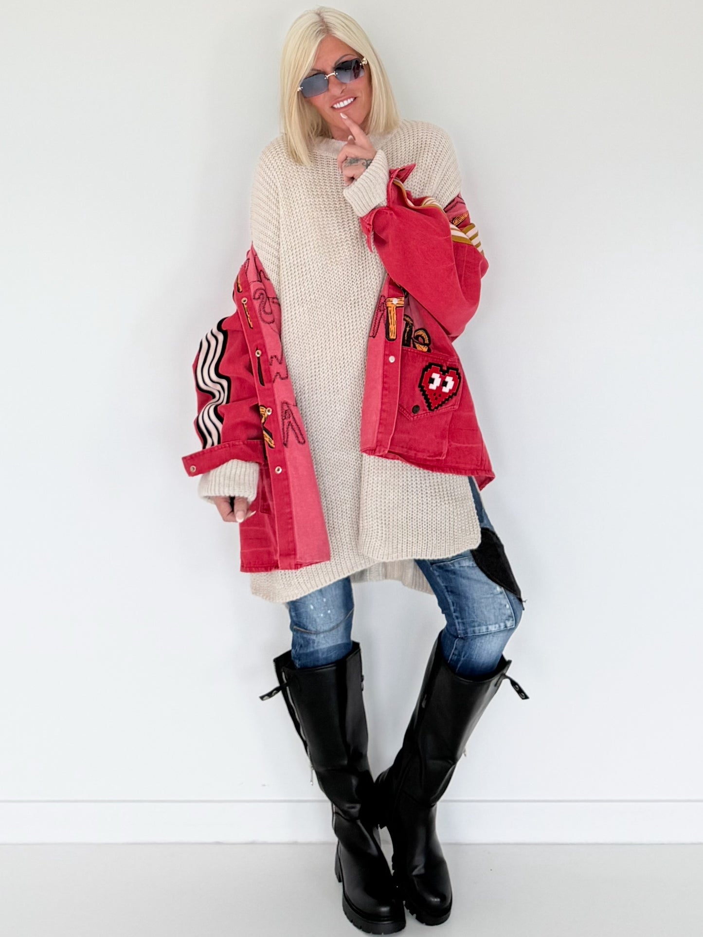 Oversized Jeansjacke mit Pailletten - used-red (lieferbar ab ca. 01.09.26)