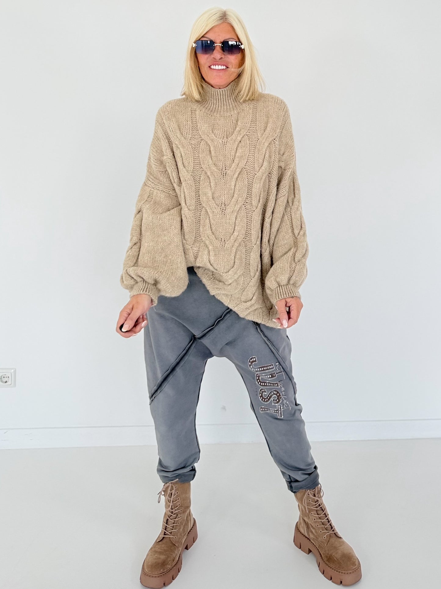 Sweat Baggy mit Strassapplikation - grau