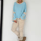 Oversized Sweater mit Strasskreuz - hellblau-beige