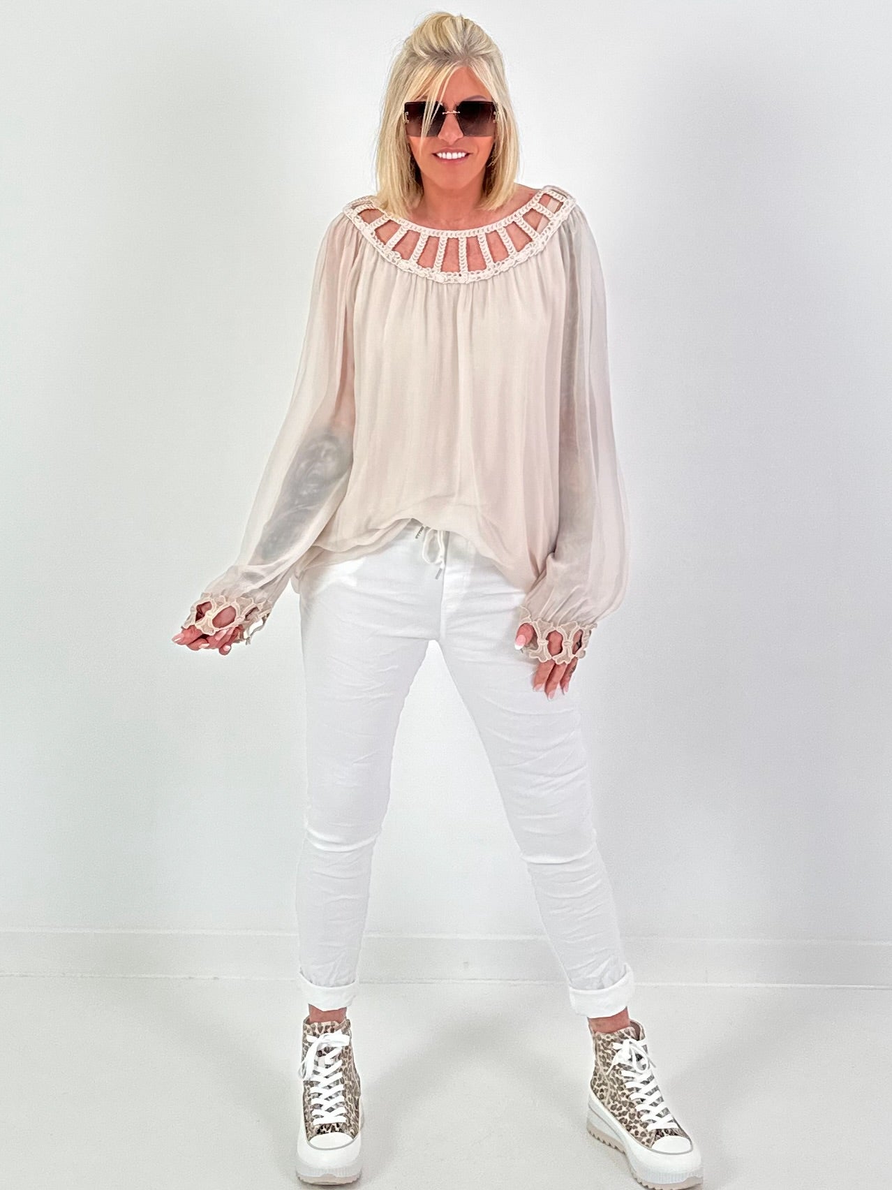 Silk tunic with crochet neckline - beige