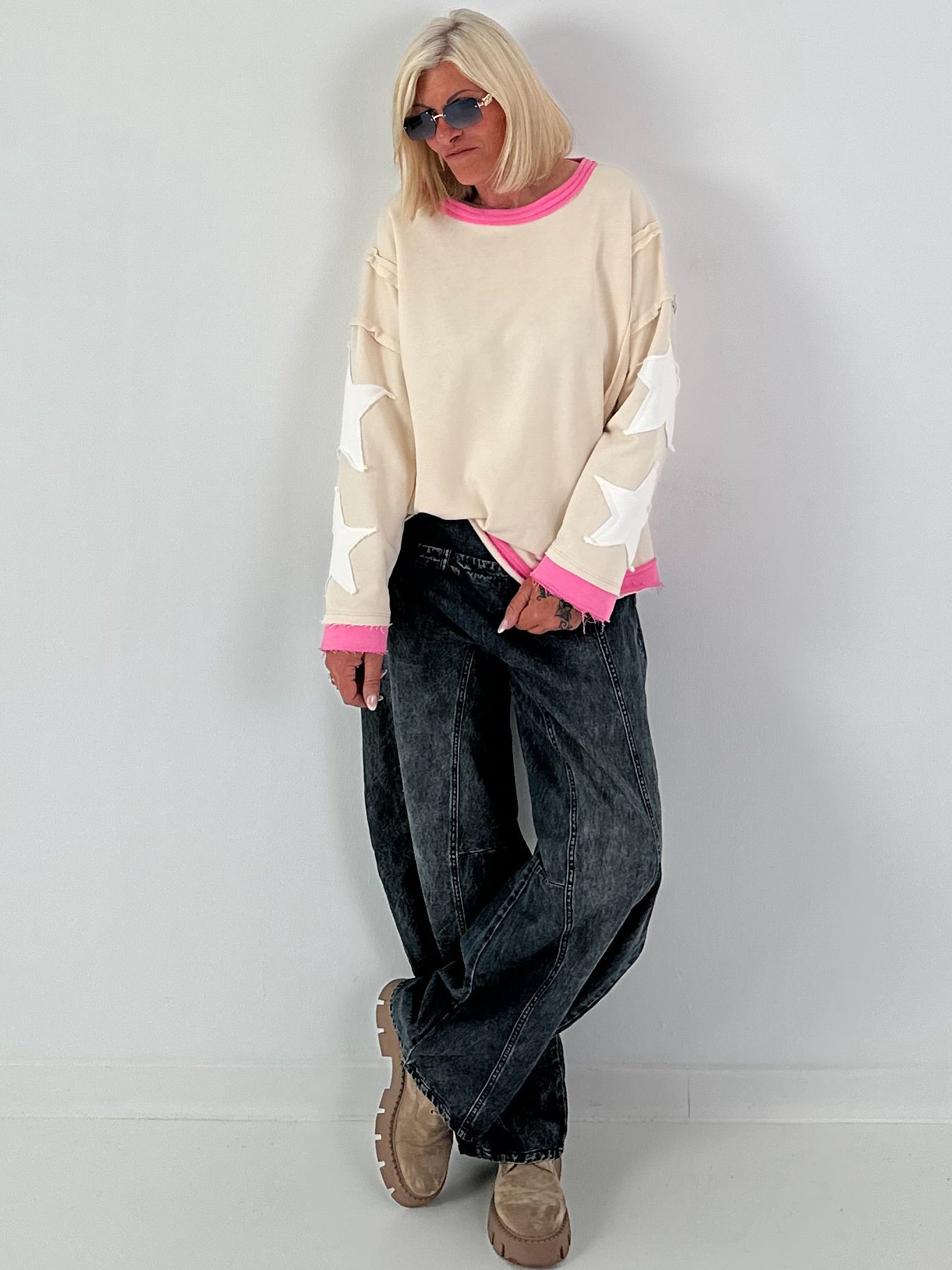 Sweatshirt mit trendigen Sternelementen- beige