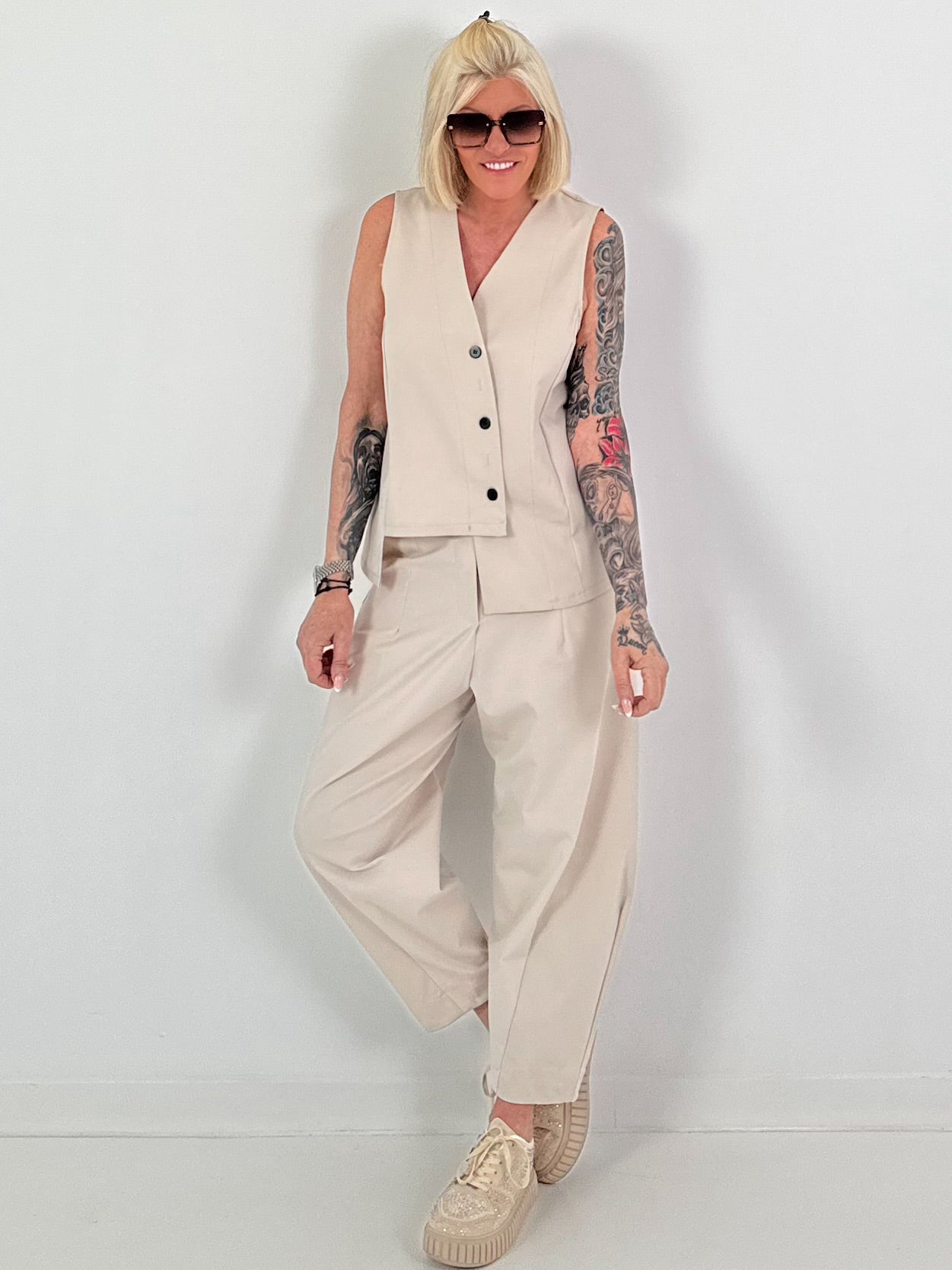 Weste asymmetrisch - beige ( lieferbar ab 30.04.26)