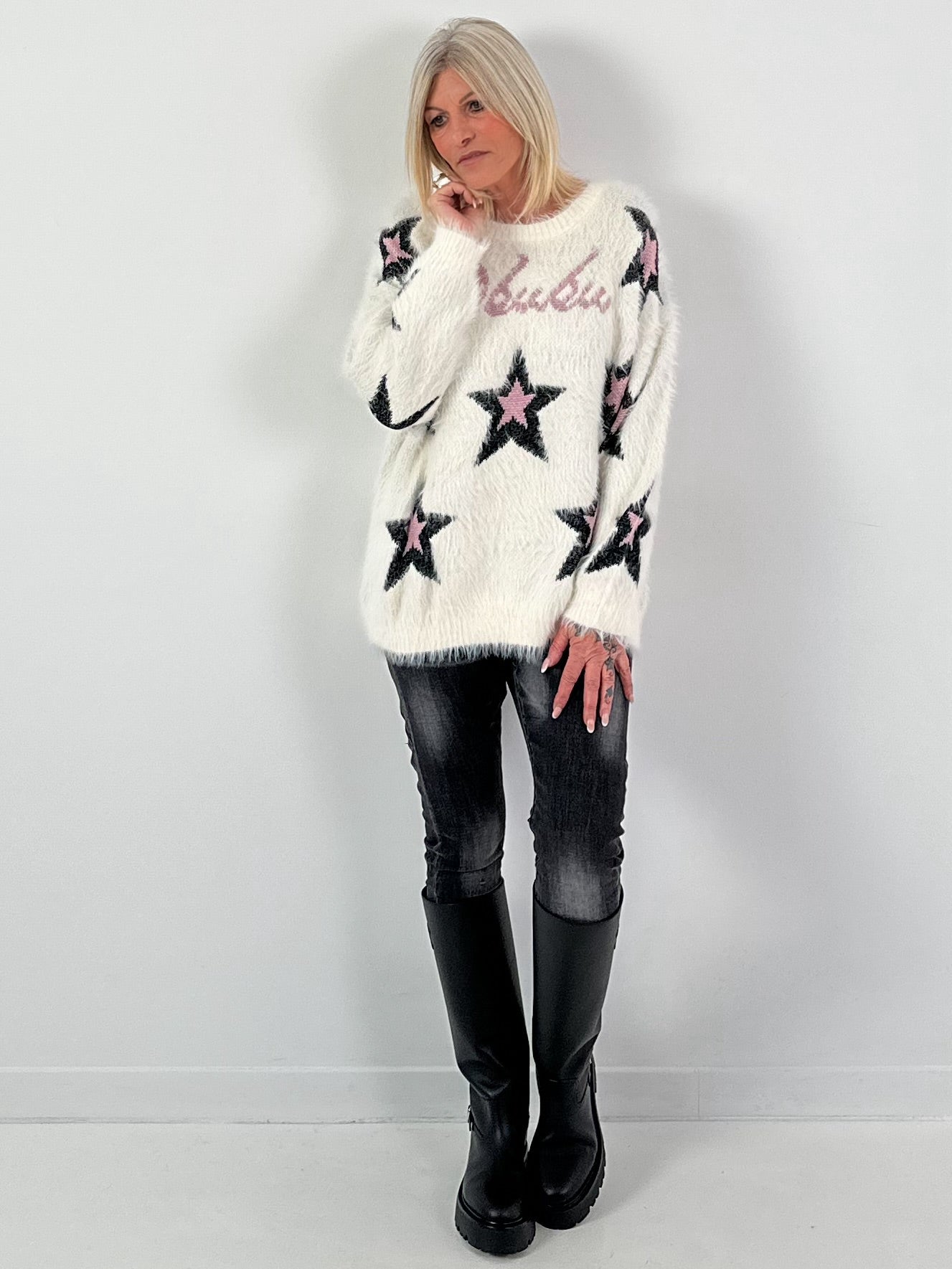Sweater model "Star Script" - ecru