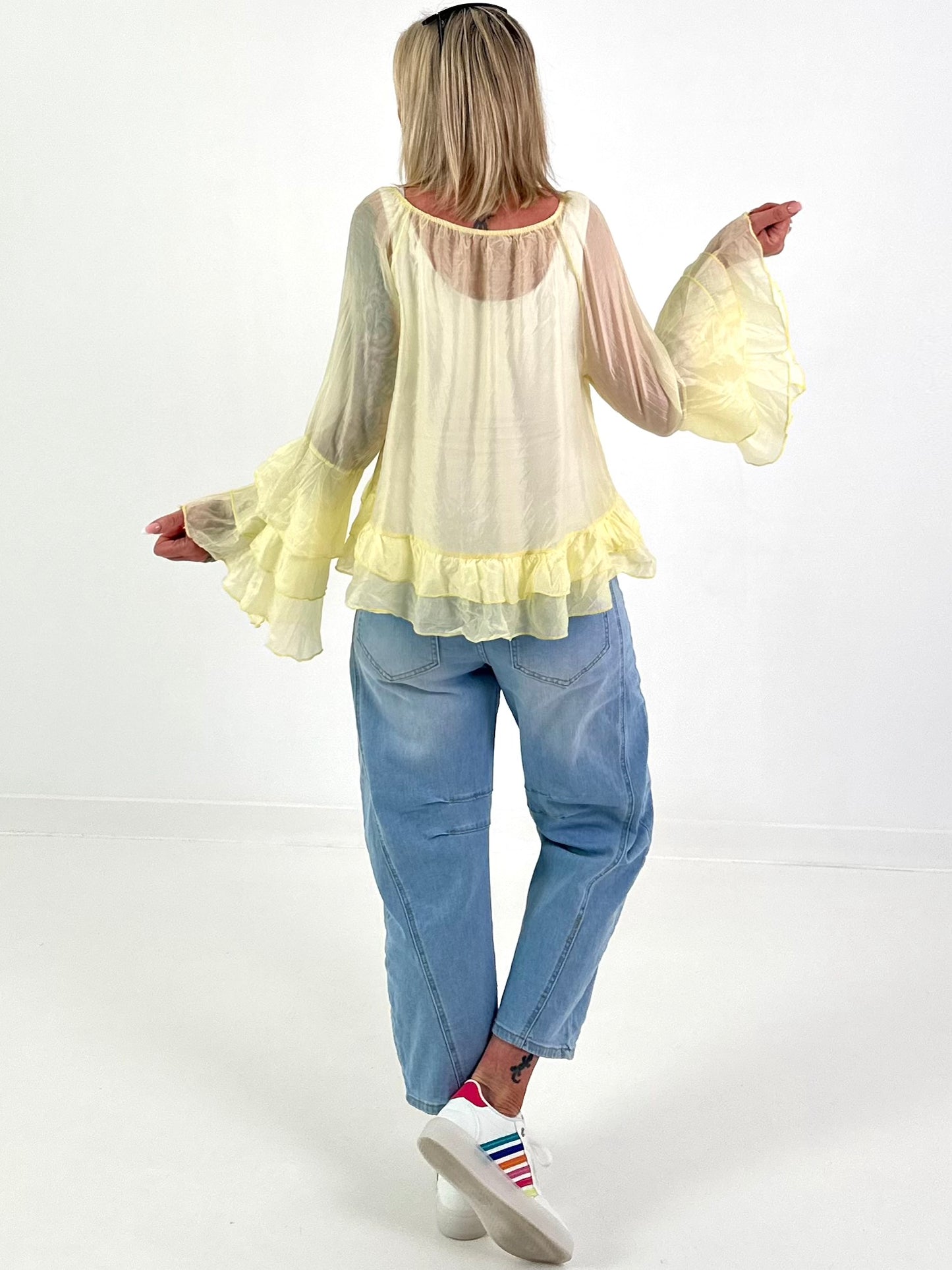 Light tunic with ruffles - yellow