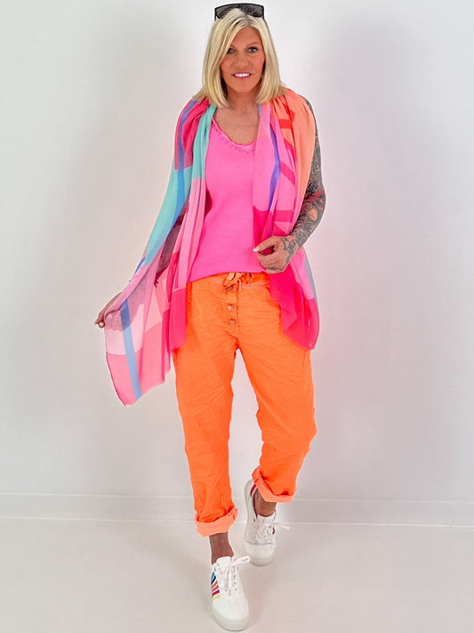 Top mit Nieten - neonpink