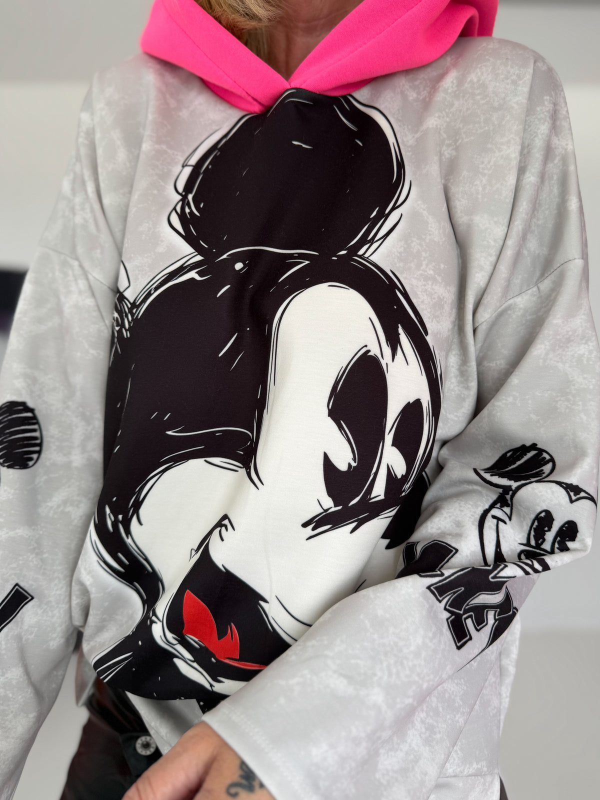Hoodie mit Comic-Print - mehrfarbig
