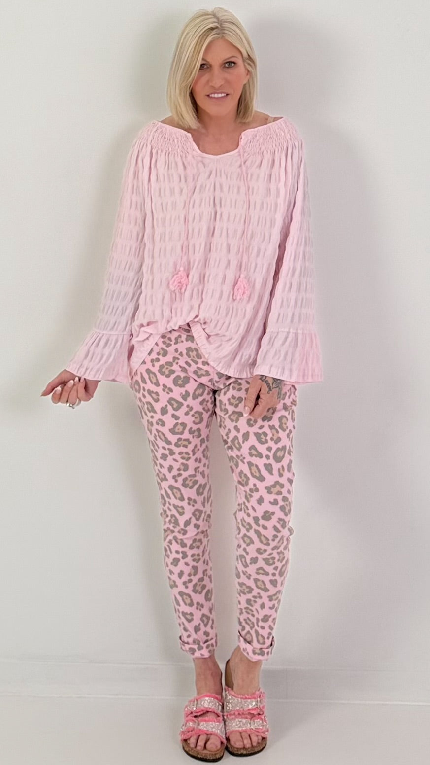 Structured tunic with tie belt and flounced sleeves - pink