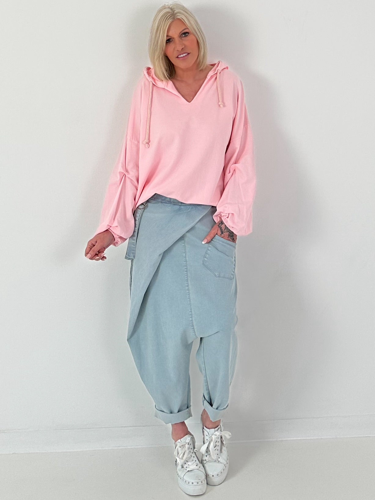 Hoodie mit V-Neck - rosa