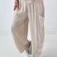 Grobe Hose im Materialmix mit großen Taschen - beige
