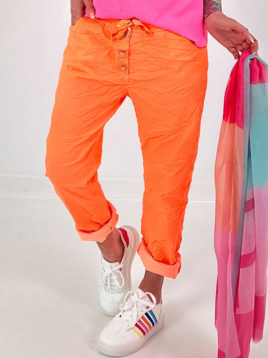 Boyfriend Hose mit Herzknöpfen - neonorange