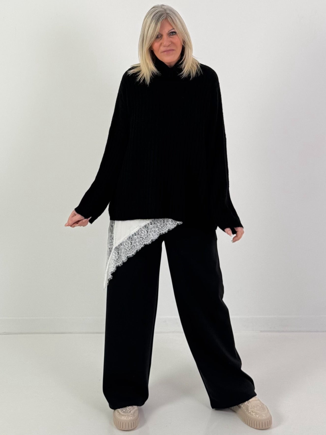 Hose Modell "Blossom Ease" - schwarz