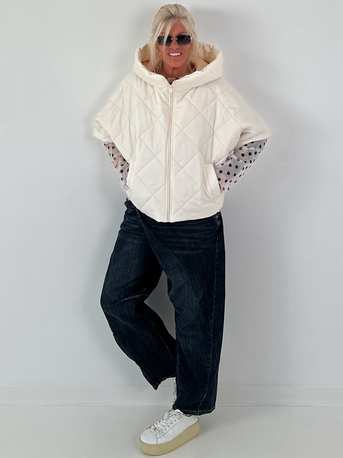 Jacket with XL collar and hood - cream