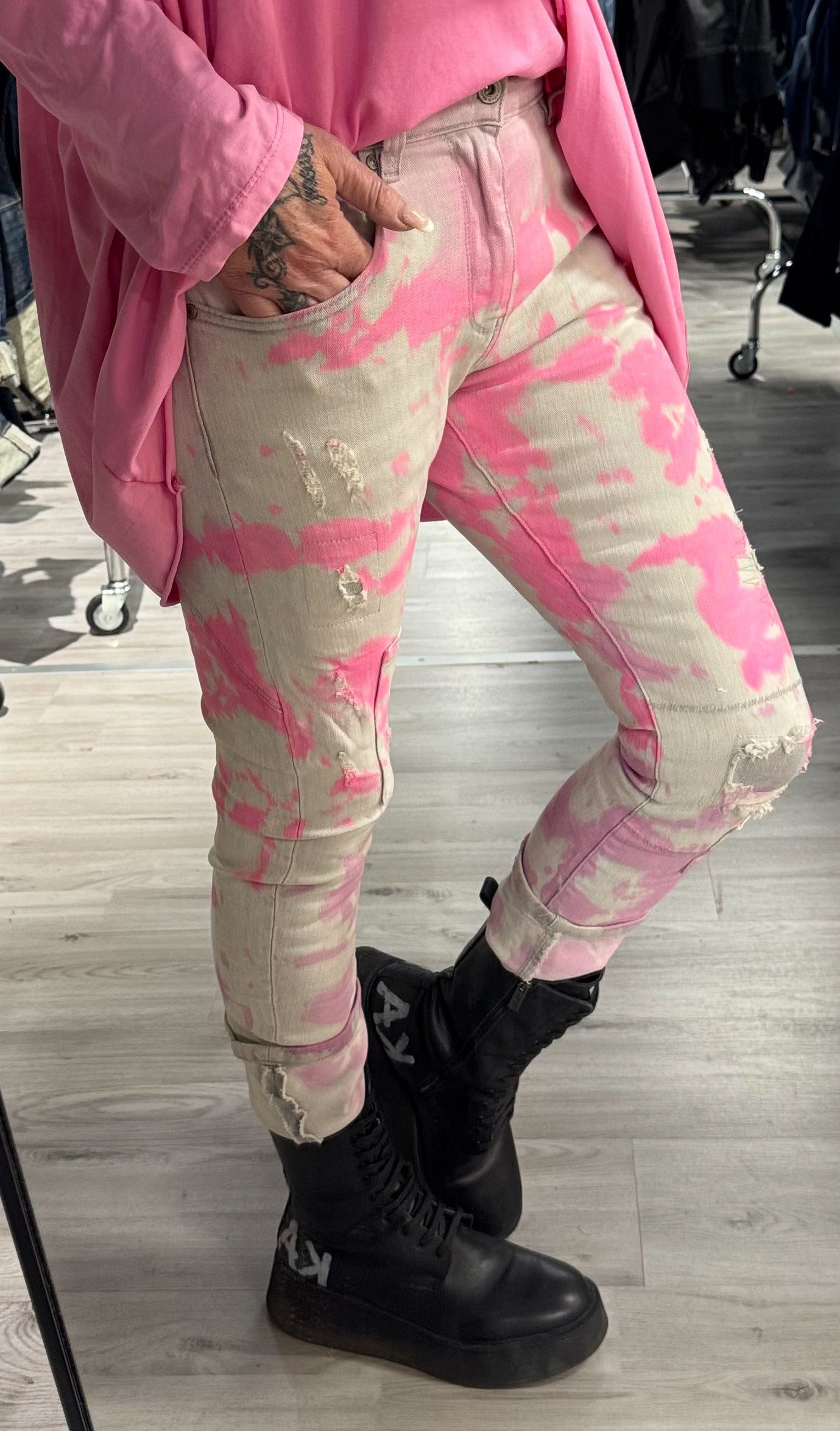 Jeans model "Pink Noise" - gray-neon pink