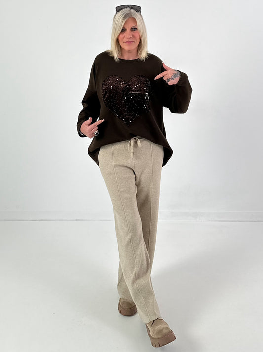 Sweatshirt model "Hidden Heart" - coffee