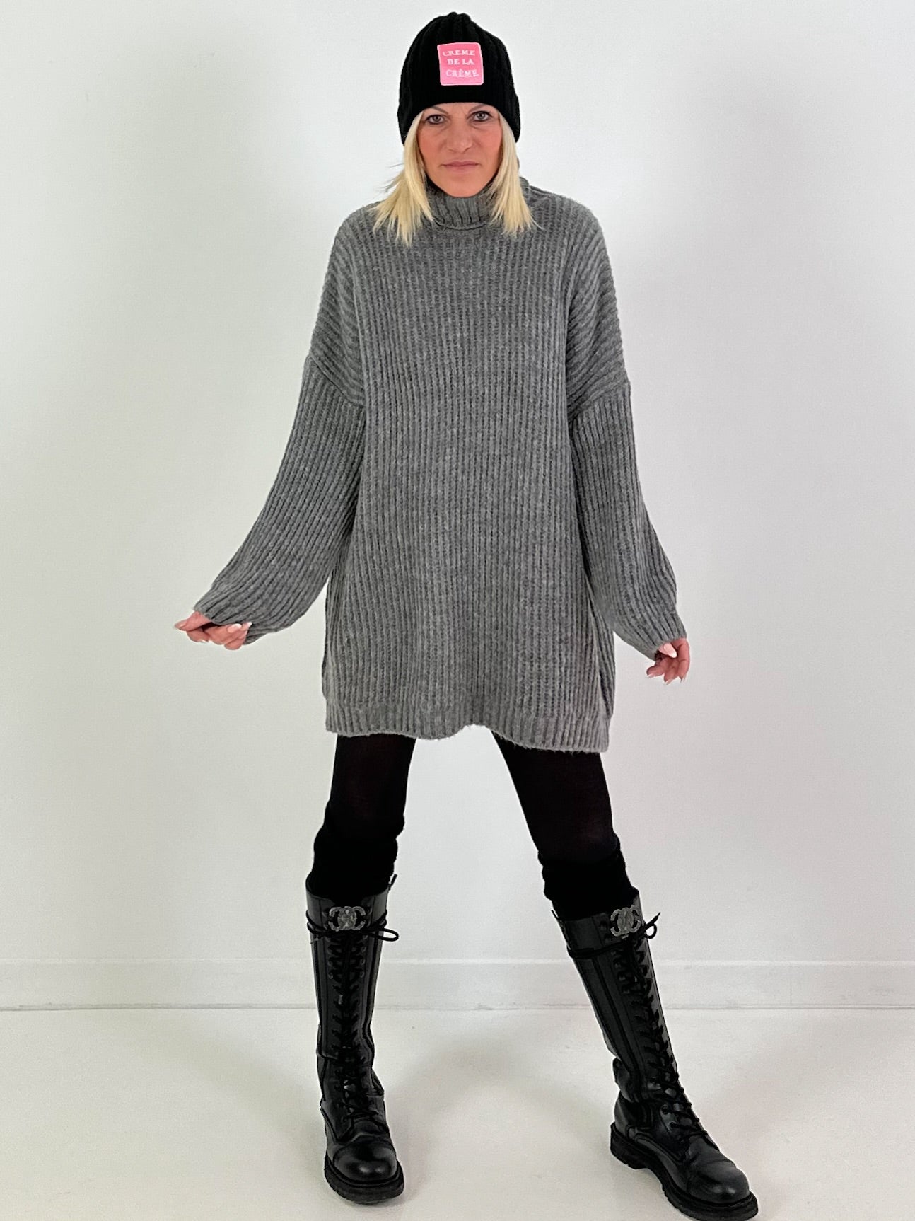 Longpullover/Kleid Modell "Embrace" - grau