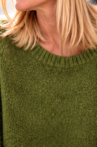 Kuschelig kastiger Pullover - moosgrün