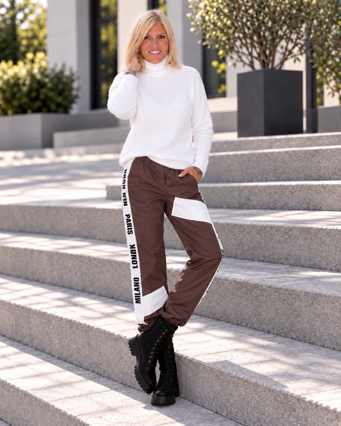 Hose im Materialmix City Statement - mokka