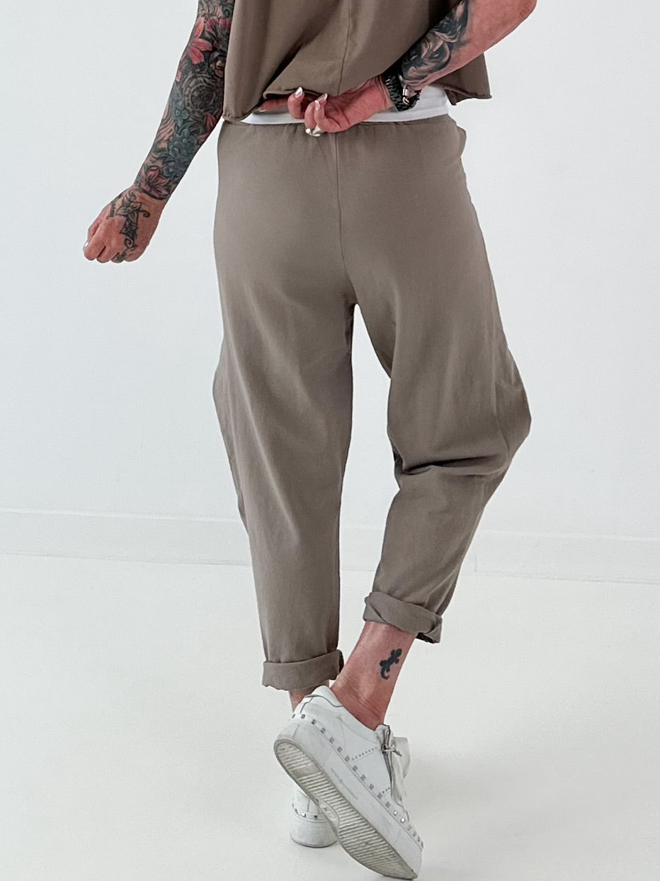 Sweatshirt Hose mit lässigen Details - taupe