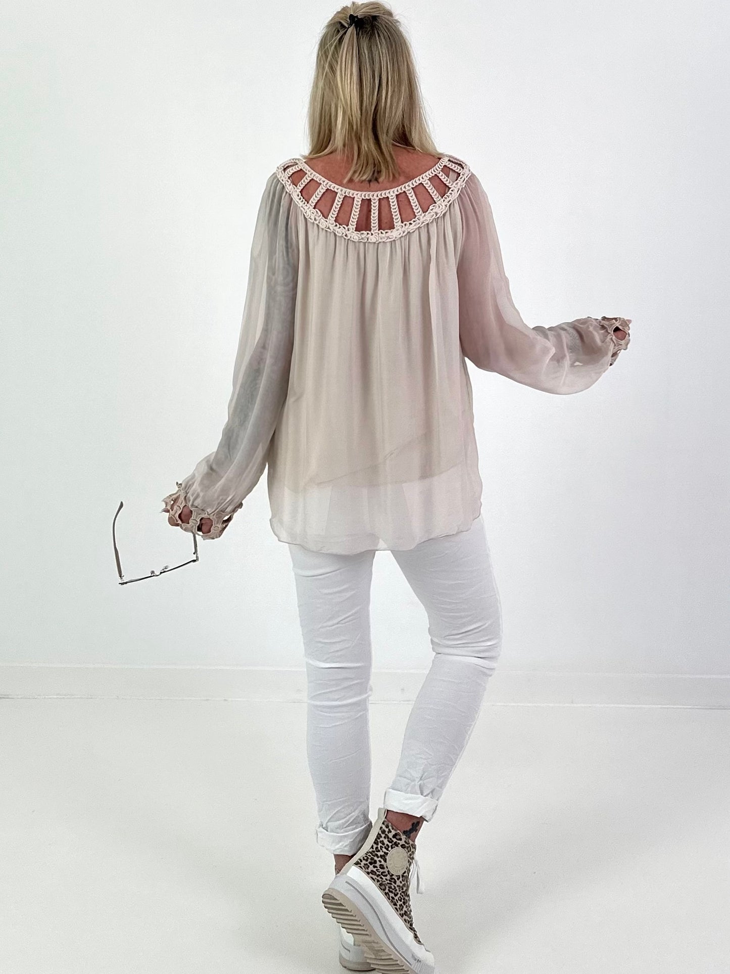 Silk tunic with crochet neckline - beige