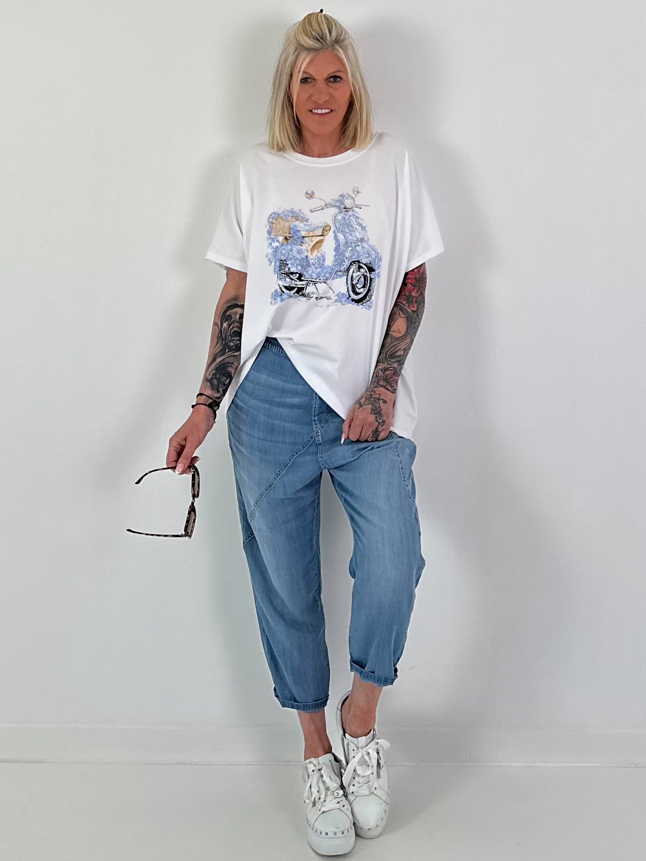 T-Shirt Vespa - white-light blue