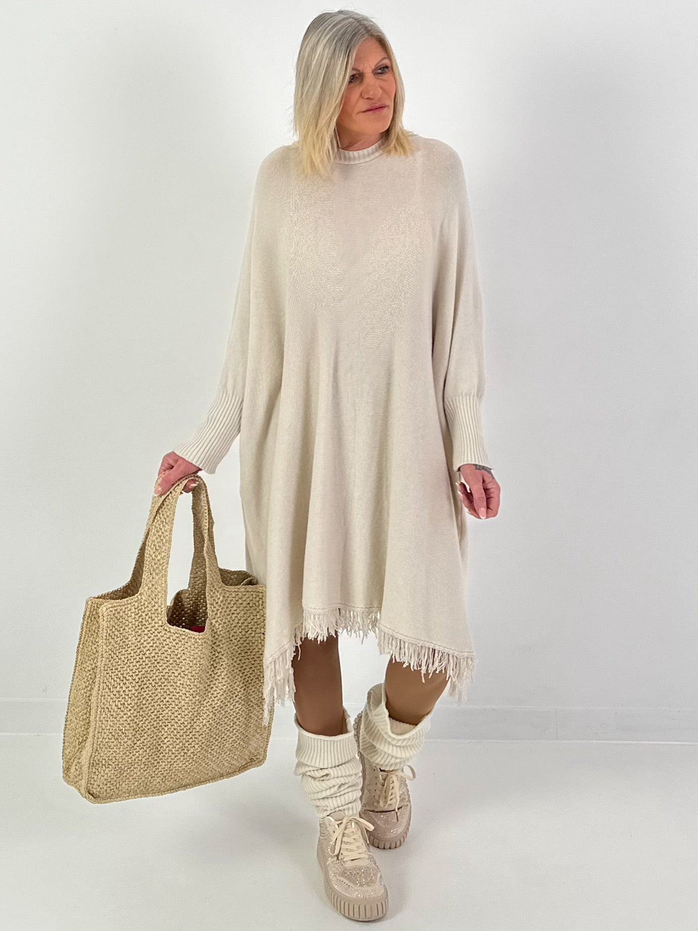 Strickkleid mit Fransen - beige