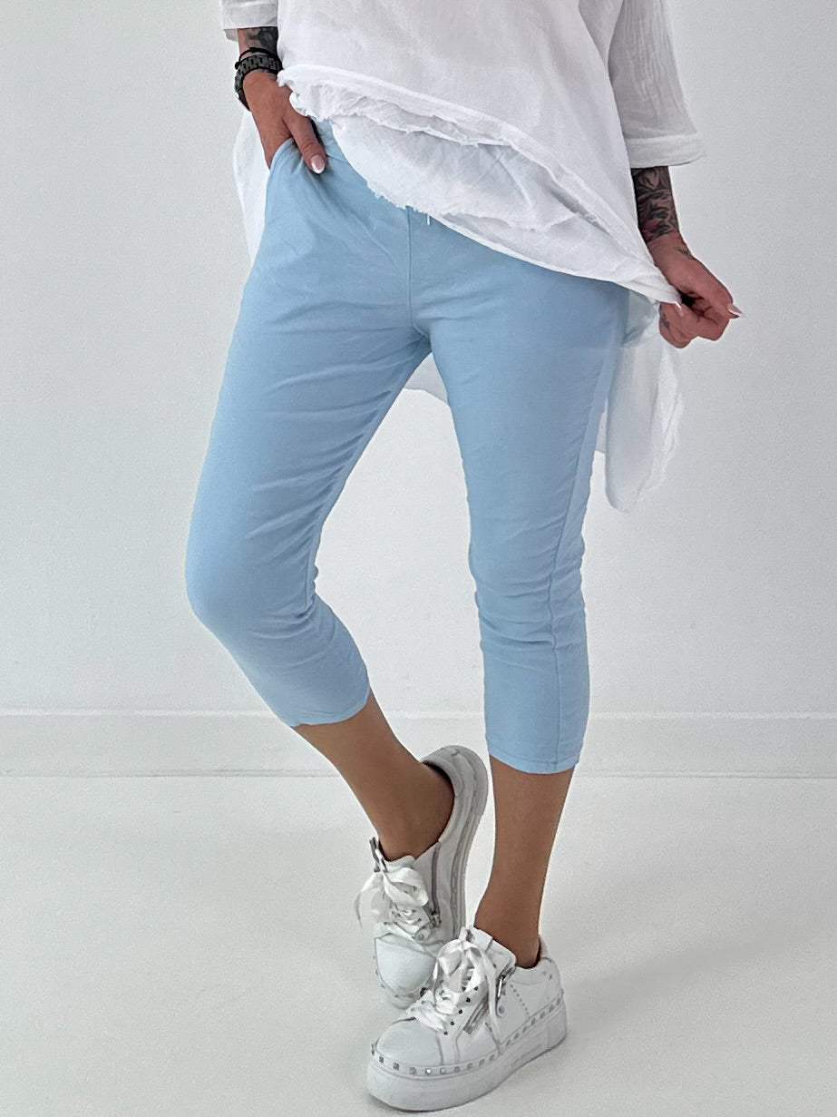 Capri Hose mit Bindeband - hellblau
