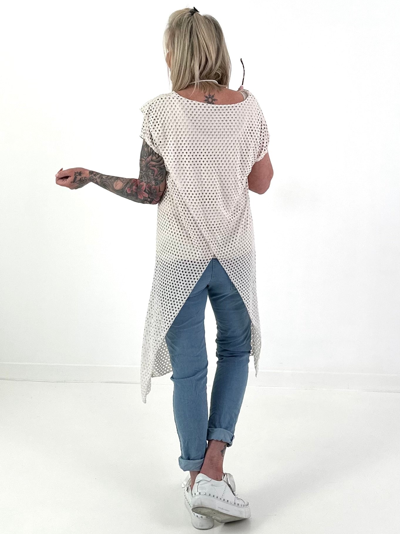 Mesh shirt with overlapping perforated pattern - beige