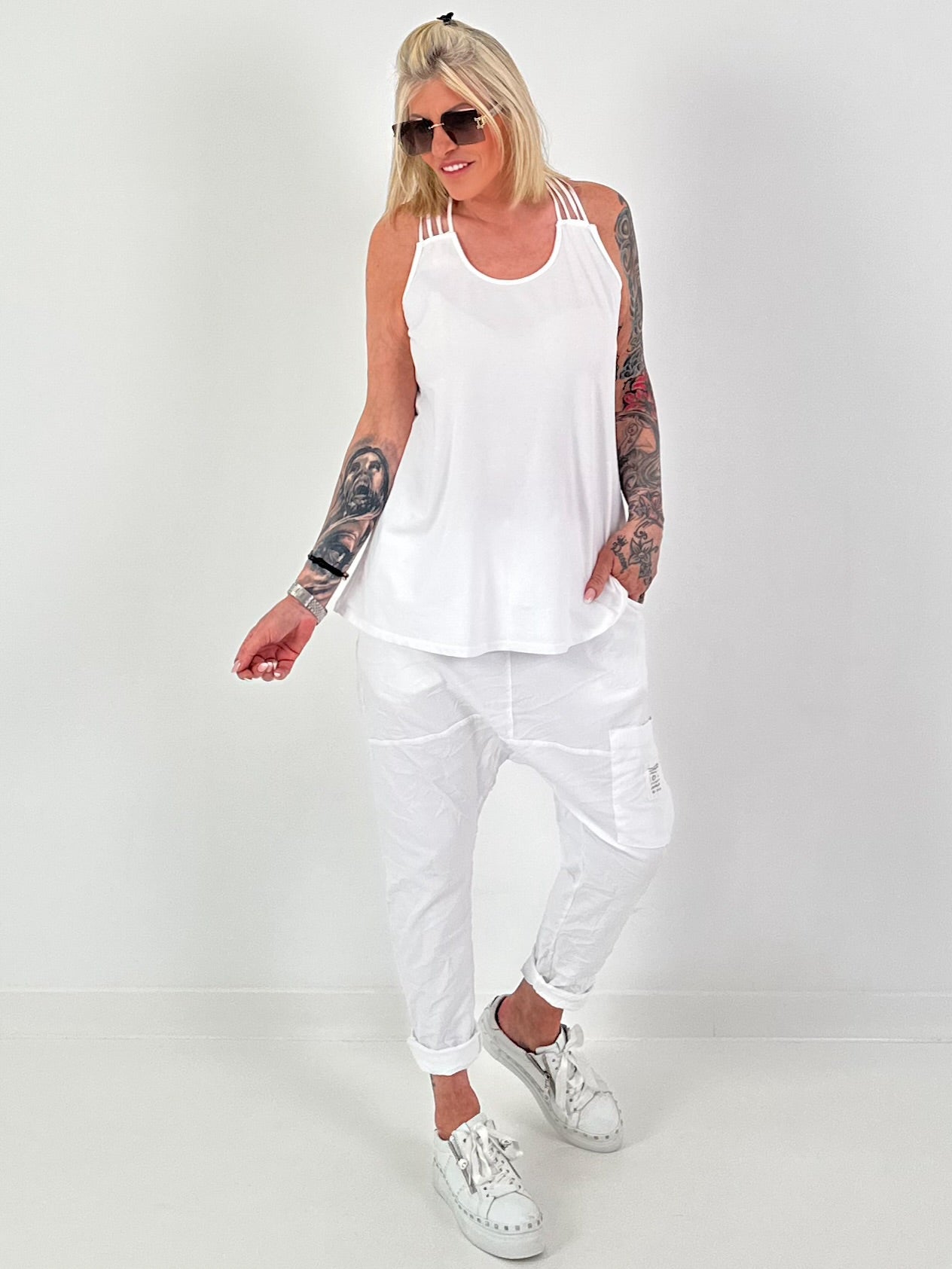 Top with criss-cross straps - white