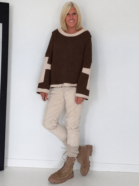 Oversized Sweater mit Strasskreuz - mokka-beige