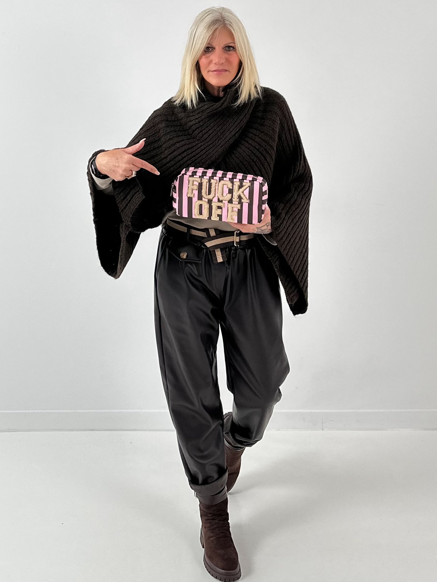 Poncho sweater model "Soul Warmer" - mocha