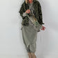 Stylische Jacke mit Fellkragen und großem Rückenpatch - camouflage