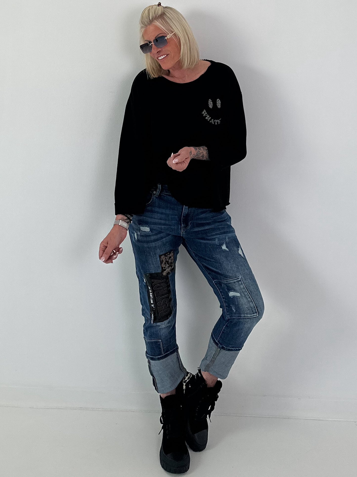 Sweatshirt mit Leo-Print - schwarz