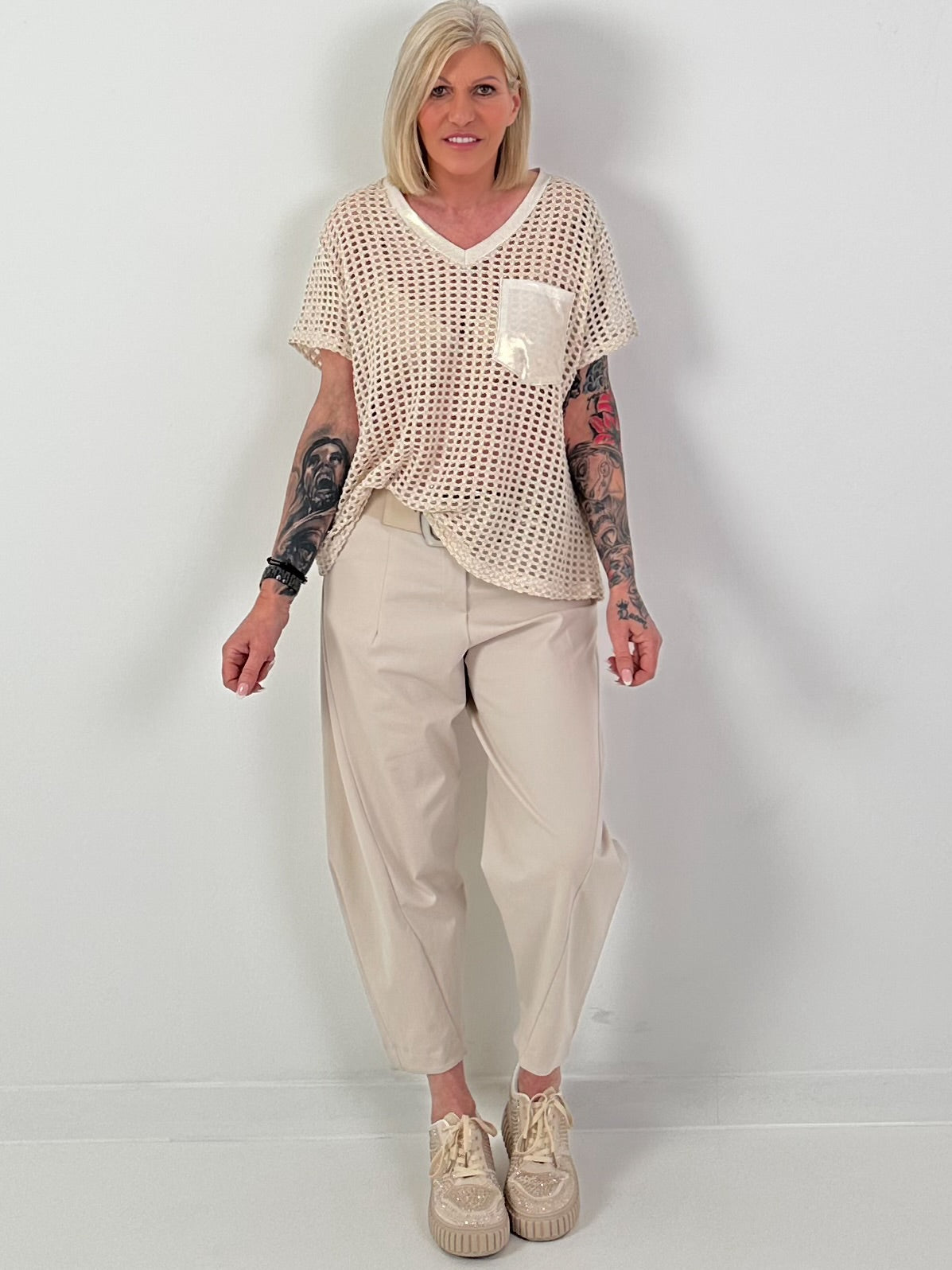 Häkelshirt mit V-Ausschnitt - beige