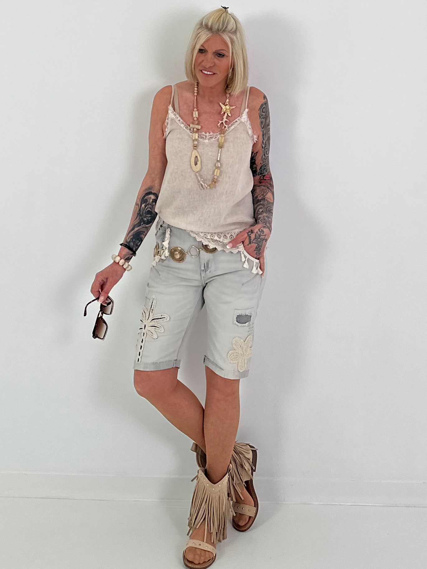 Top with lace and crochet details - beige