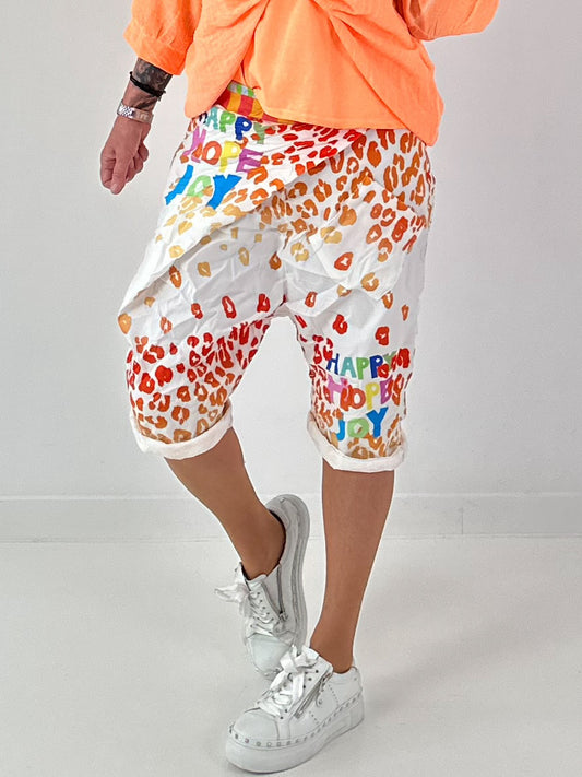 Short baggy shorts with overlap - beige
