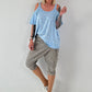 Shirt mit Cold Shoulder und Leo Strass - hellblau